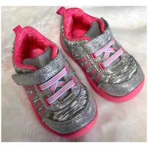 Toddlers shoes! 🖤